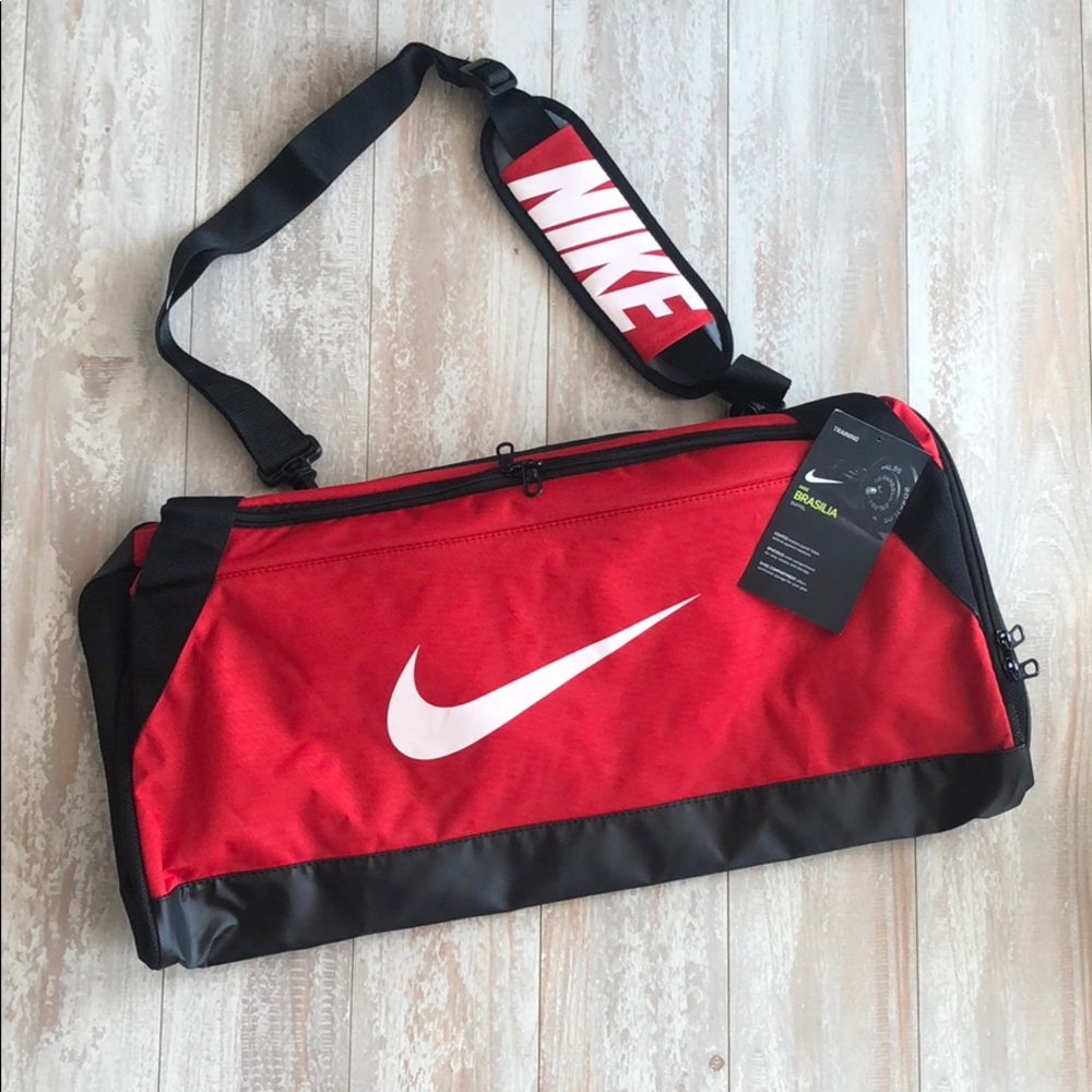 NWT Nike medium duffle bag - Picture 4 of 6